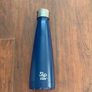 Sip by Swell bottle!